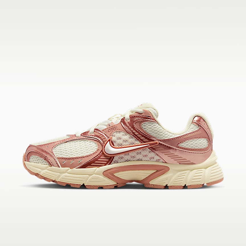 Nike Phantom GX 2 Elite SE FG Low-Top Football Boot. Nike ID